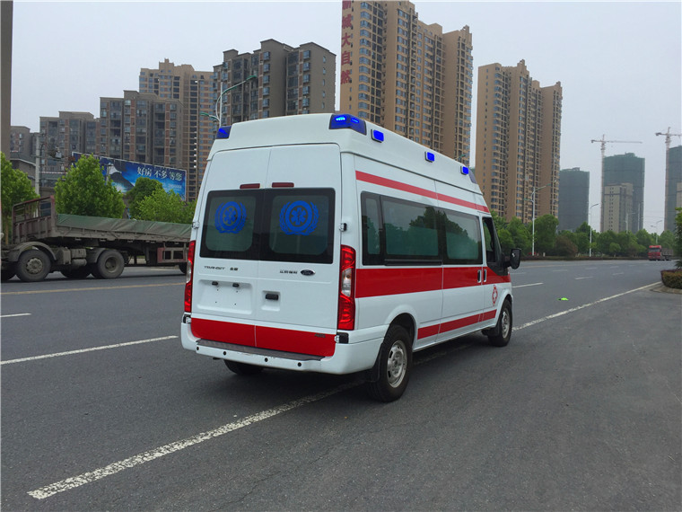 福特新世代V348救護(hù)車(長軸原廠高頂)圖片4